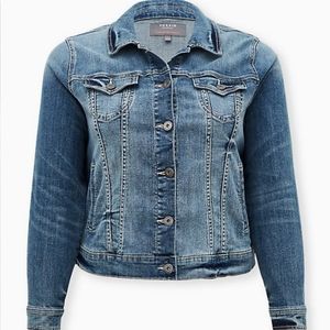 Torrid light wash Trucker Jacket Sz 0